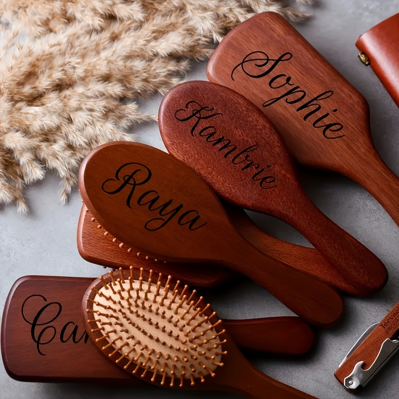각인된 이름 백단향 머리 빗 - 중간 강모, 정전기 방 - Hair Care Names 리뷰 및 가격